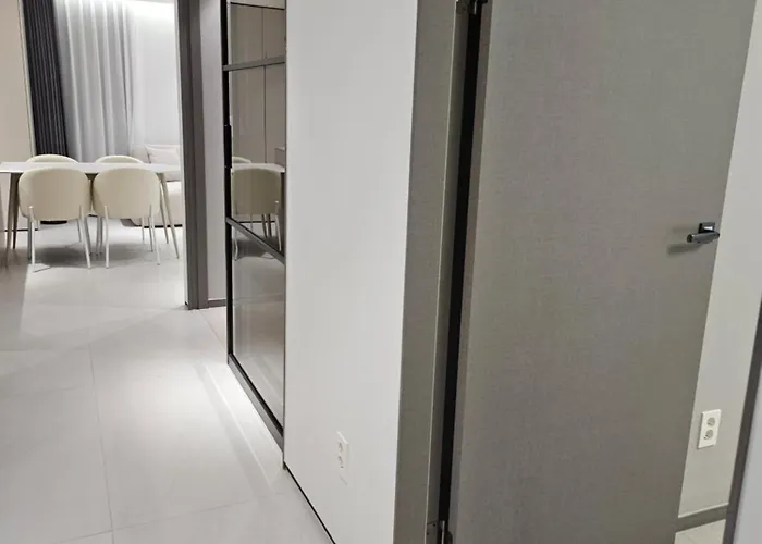The Designers Lyj Yeoksam Hotel