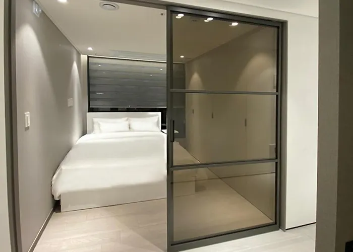 The Designers Lyj Yeoksam Hotel