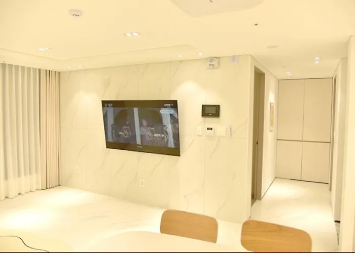 The Designers Lyj Yeoksam 3*