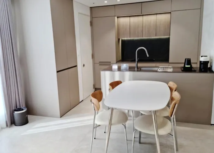 The Designers Lyj Yeoksam Hotel 3*