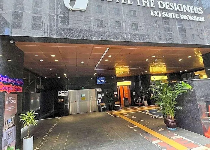 The Designers Lyj Yeoksam Hotel 3*