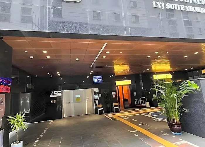 The Designers Lyj Yeoksam Hotel 3*