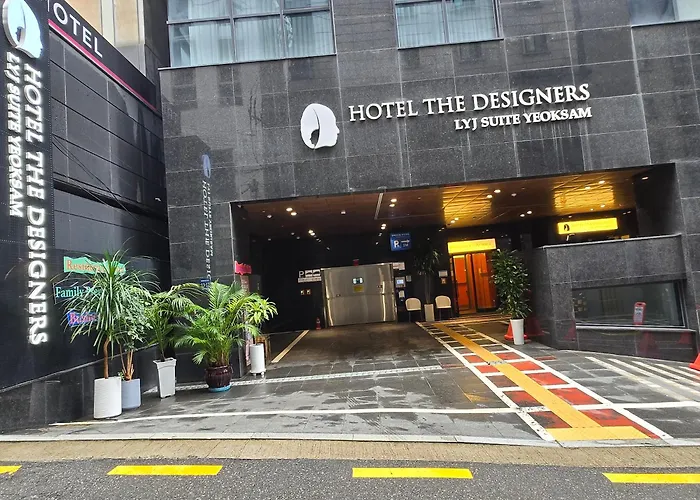The Designers Lyj Yeoksam